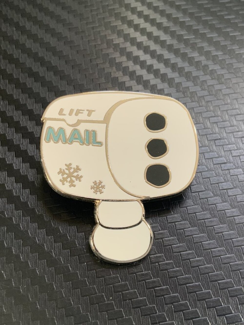 Disney 2022 Mystery Mail Box Frozen Pin